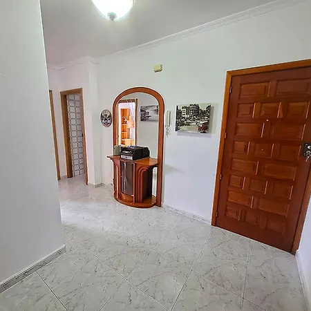 Apartment 3000 *